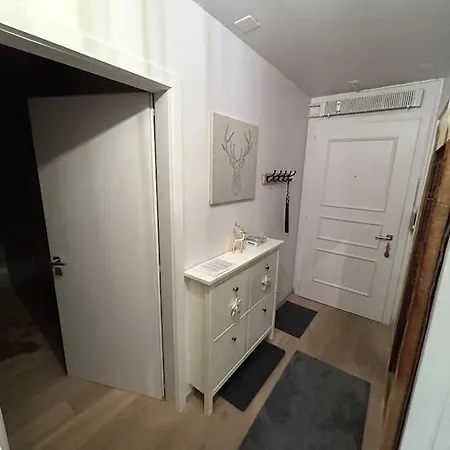 Lejlighed A 2 Min. A Pied Du Centre De Crans Et Des Remontee *