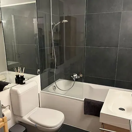 A 2 Min. A Pied Du Centre De Crans Et Des Remontee