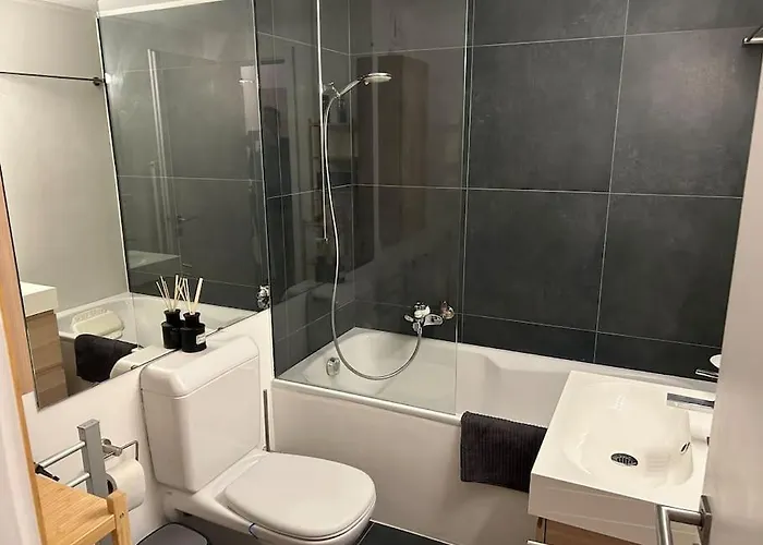 A 2 Min. A Pied Du Centre De Crans Et Des Remontee